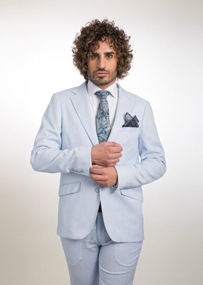 Lino Clemente - Traje color azul claro ZAR 24122