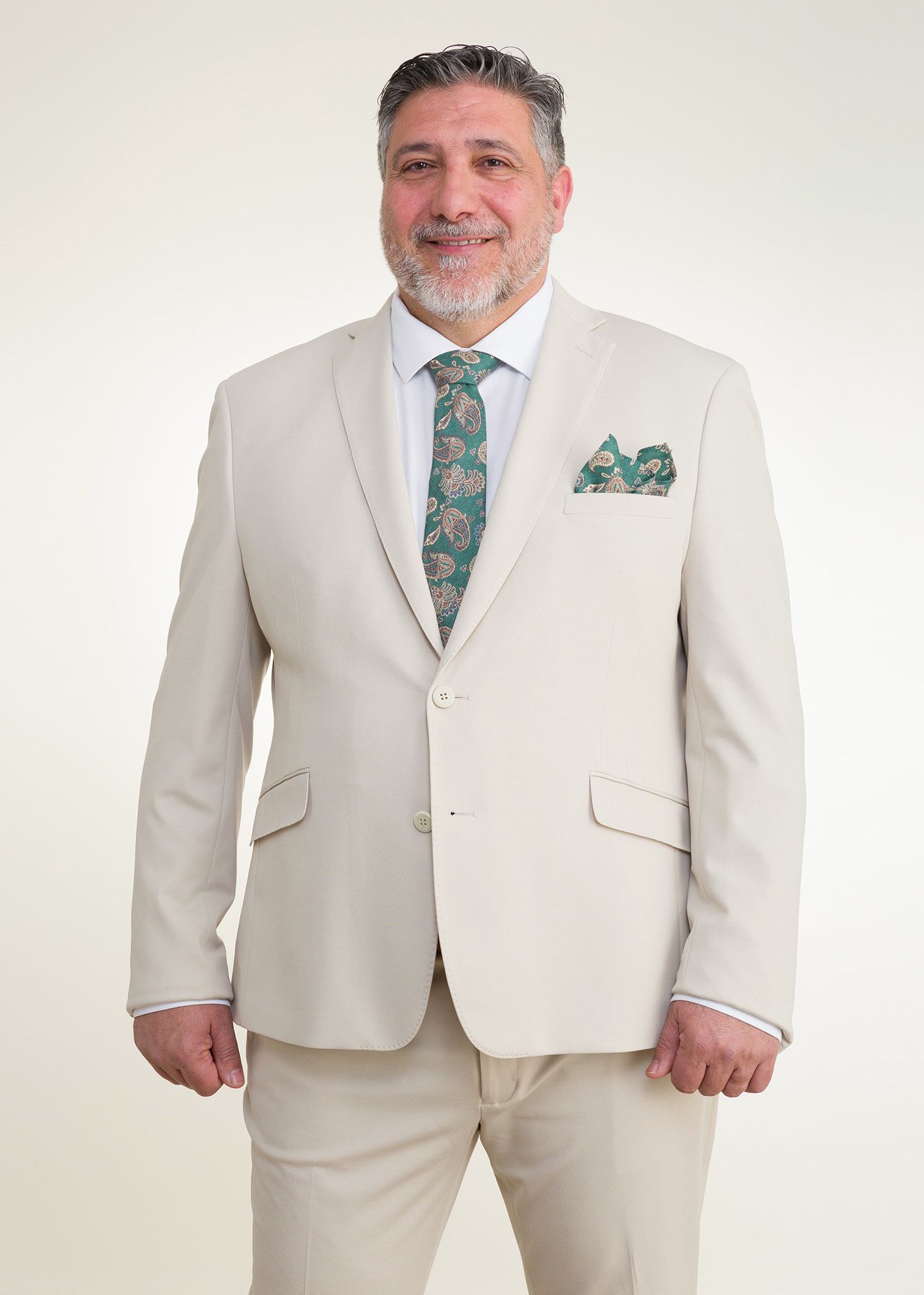 Lino Clemente - Traje beige súper elástico talla grande 20204